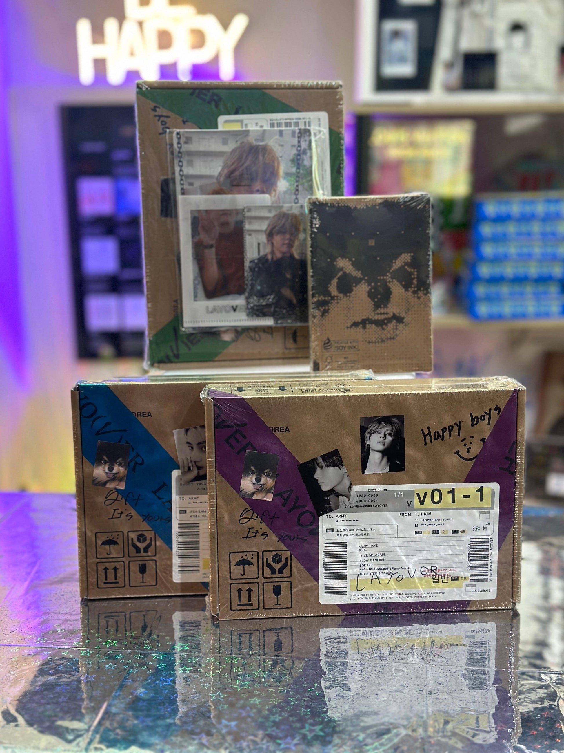 BTS V - LAYOVER 1ST SOLO ALBUM (SET) + WEVERSE EARLY BIRD GIFT - K-POP WORLD