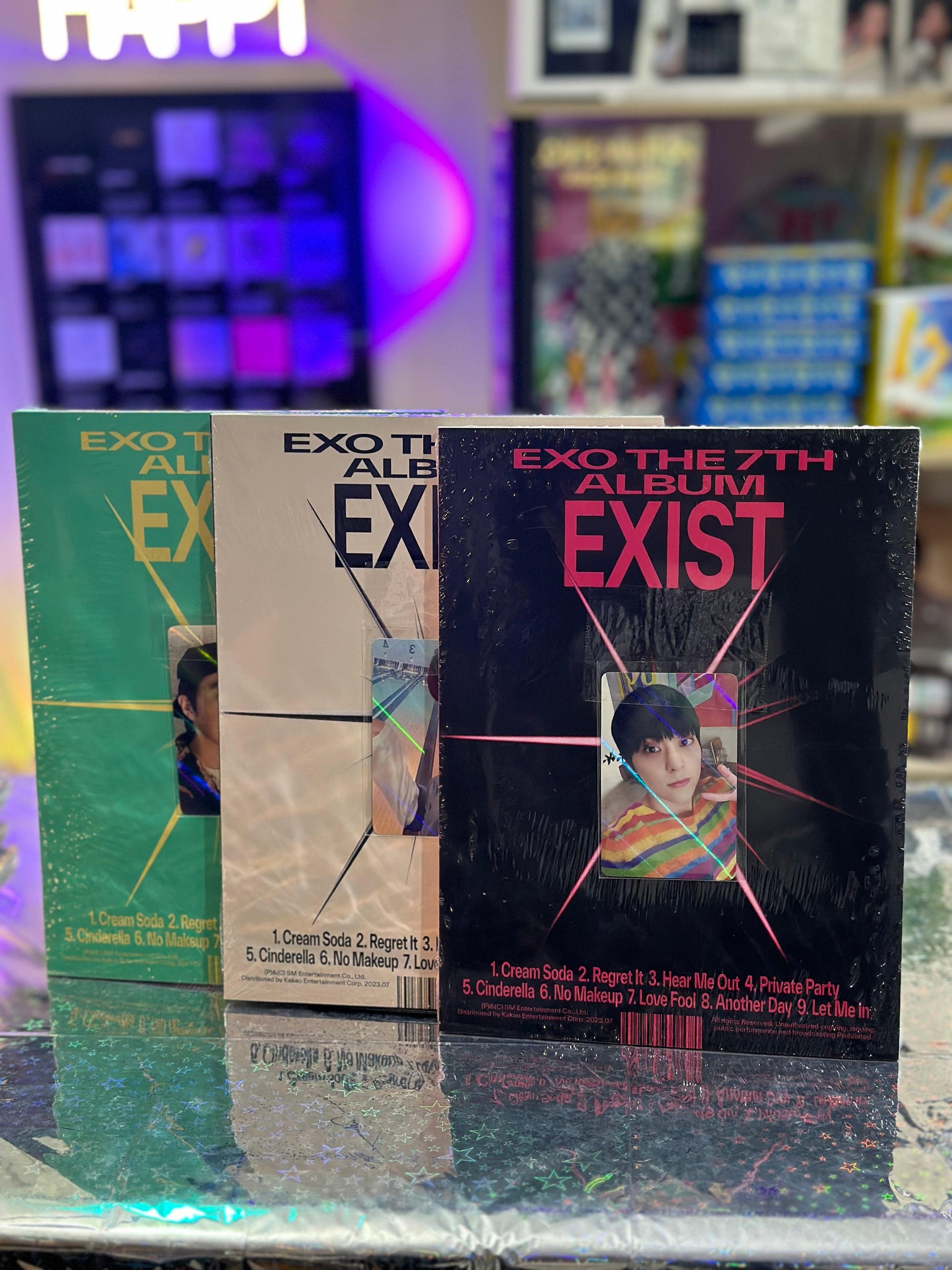 EXO - EXIST 7TH FULL ALBUM PHOTOBOOK RANDOM + MAKESTAR GIFT - K-POP WORLD