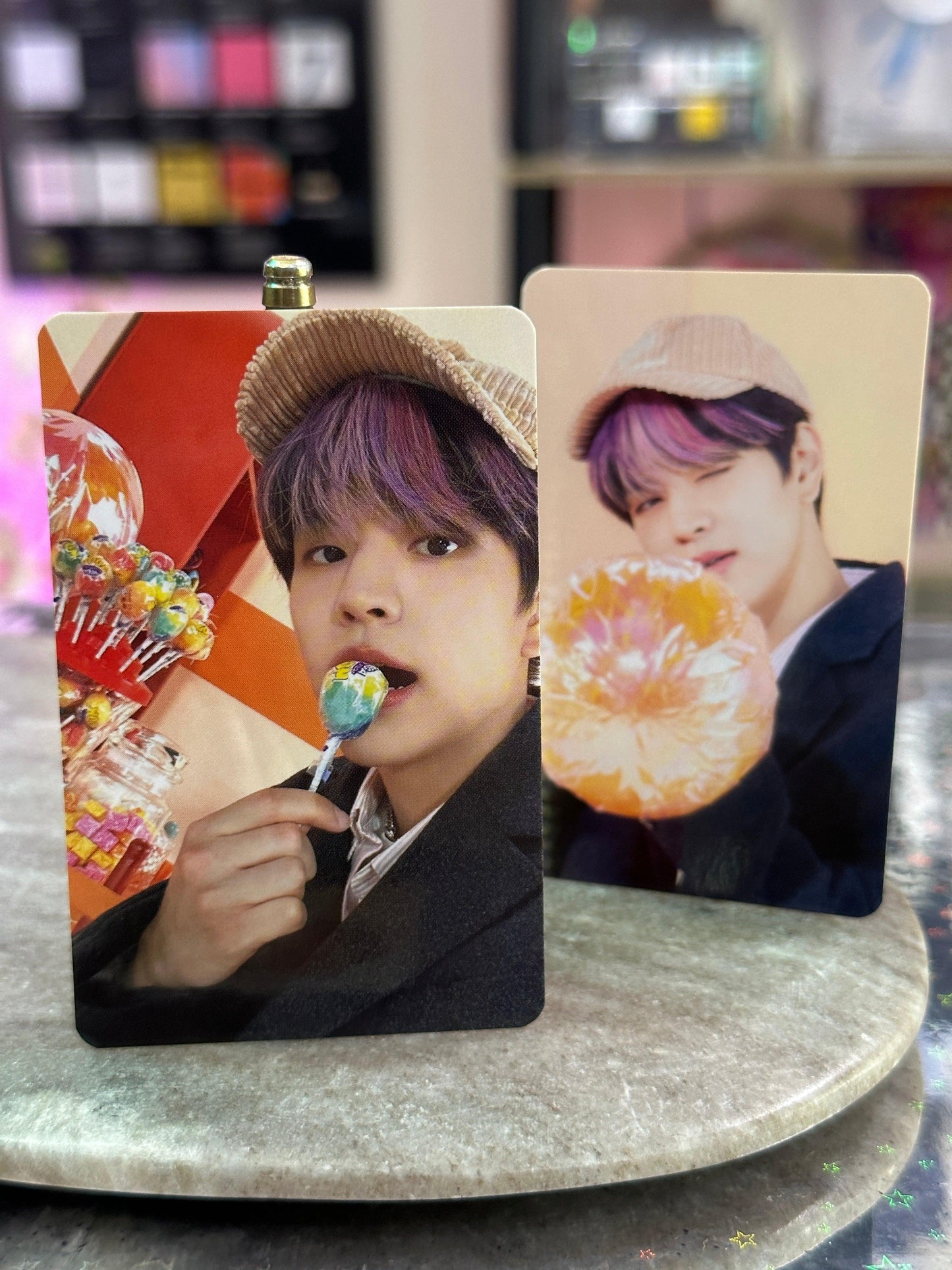 STRAY KIDS - 2 PHOTOCARD SETS SG 2023 - K-POP WORLD (7444129251463)