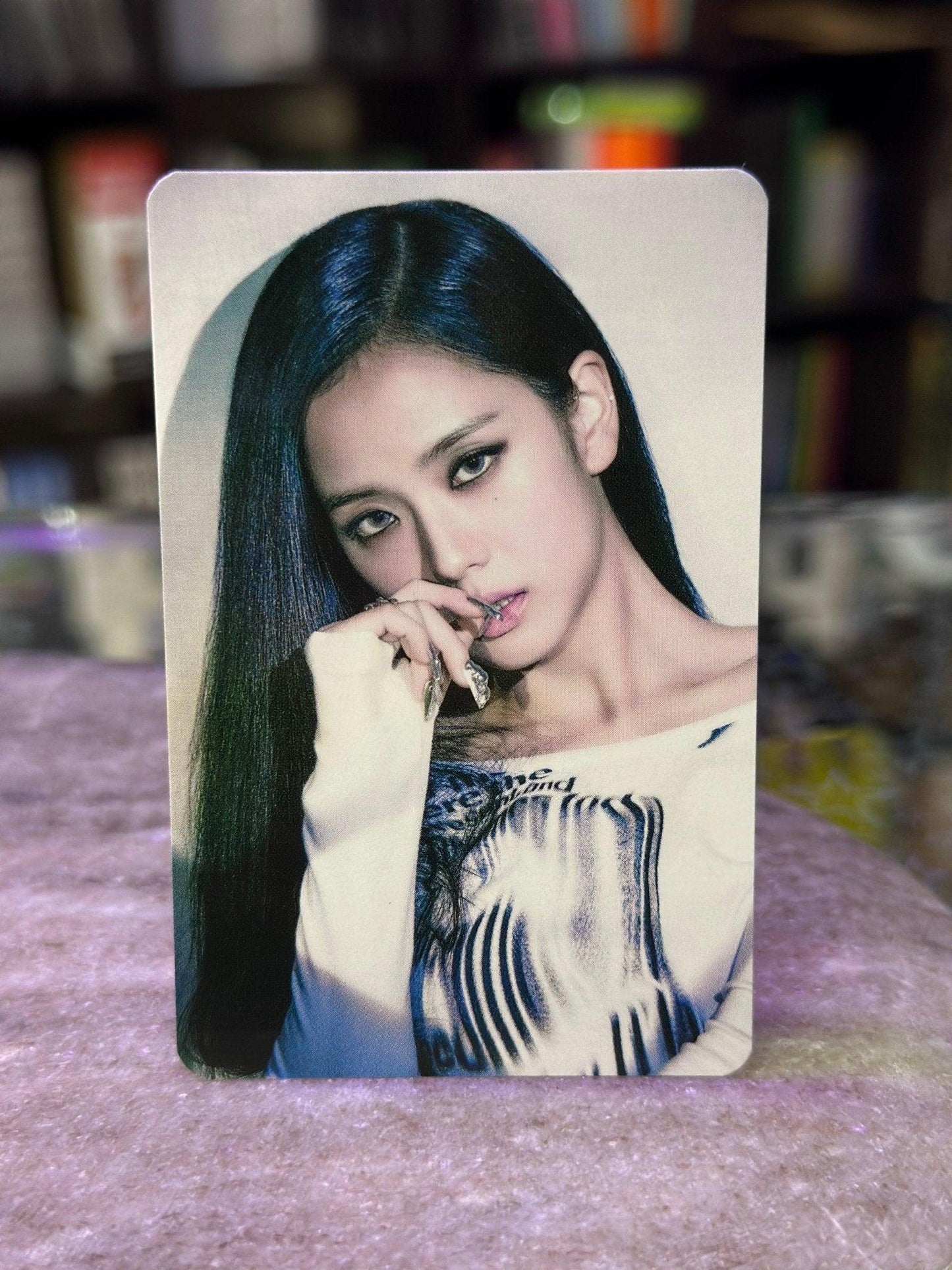 JISOO - FLOWER APPLEMUSIC POB - K-POP WORLD (7397145903239)