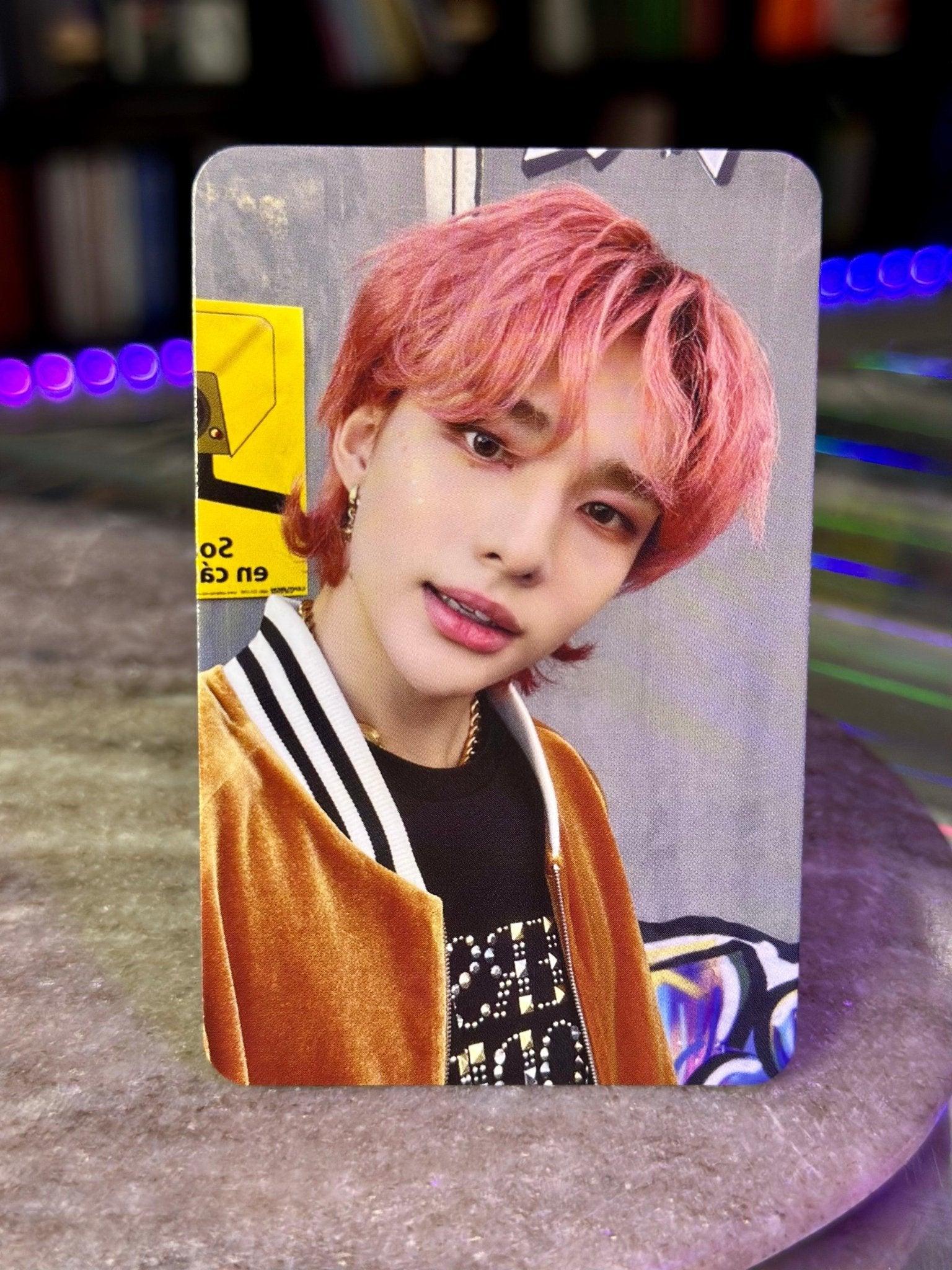 STRAY KIDS - 5 STAR APPLEMUSIC P.O.B - K-POP WORLD (7404722585735)