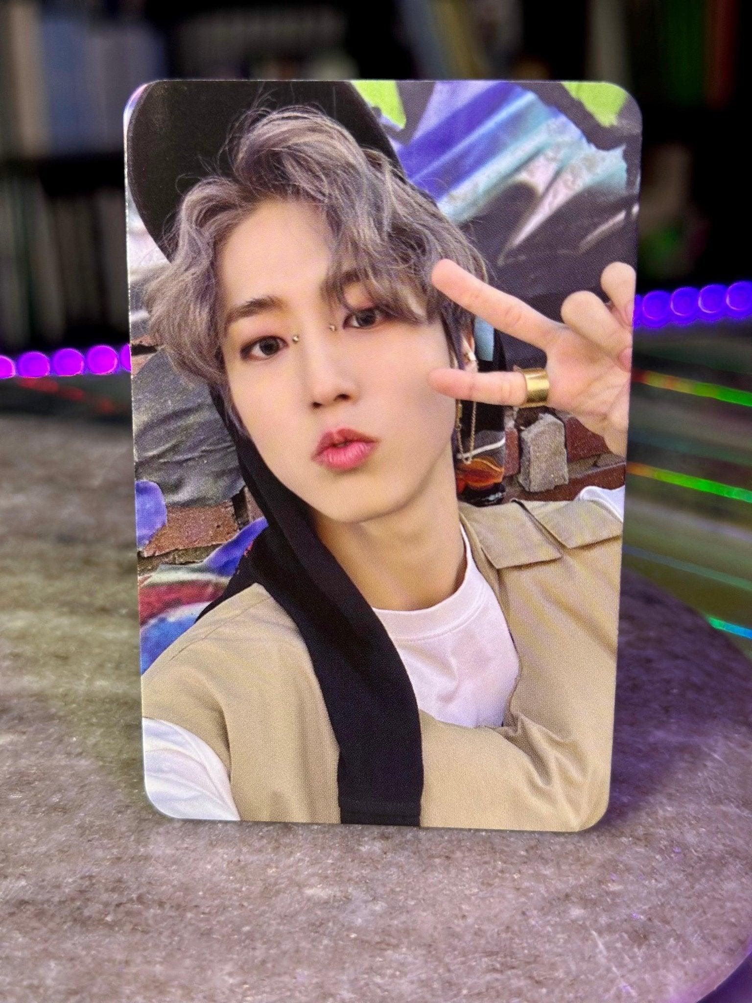 STRAY KIDS - 5 STAR APPLEMUSIC P.O.B - K-POP WORLD (7404722585735)