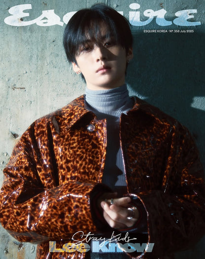 (PREVENTA) LEE KNOW (STRAY KIDS) - AUGUST 2025 [ESQUIRE]