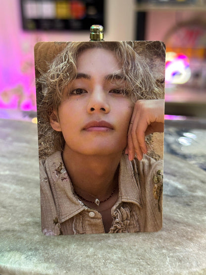 BTS - V LAYOVER ALBUM PHOTOCARDS - K-POP WORLD (7444167426183)