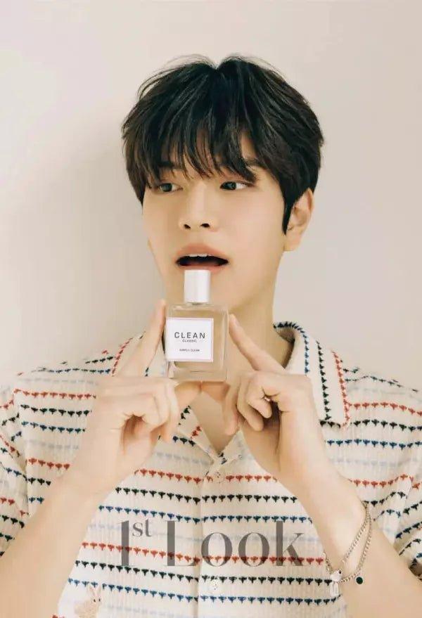 1st LOOK Vol. 237 STRAY KIDS - K-POP WORLD (6764227166343)