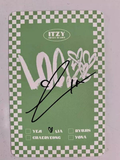 ITZY crazy in love photocards - K-POP WORLD (6767491088519)