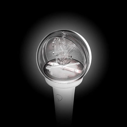 (SOBREPEDIDO) IVE - OFFICIAL LIGHT STICK VER.1 - K-POP WORLD (7371622547591)